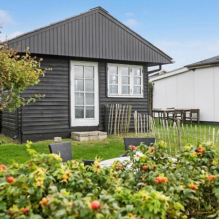 Gorgeous Home In Esbjerg V With Kitchen Exterior photo